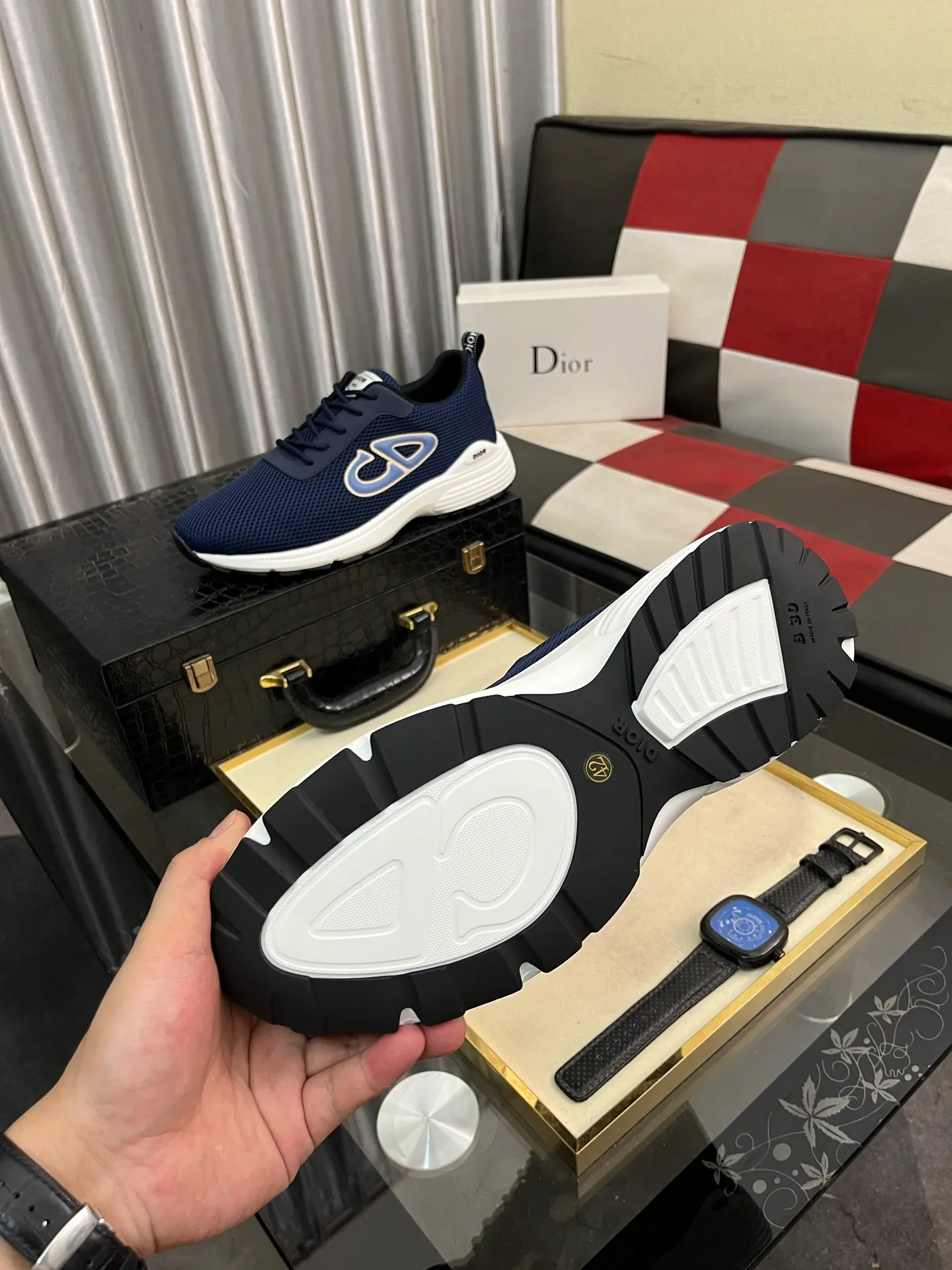 Men's Men's Shoes 💰440⌚️⌚️[Dior] Dior's new casual men's shoes are launched in Hong Kong counters. Official website 1:1 production. Original Italian materials. Designed by European and American masters. Perfect shape to create counter quality. Solid color rubber wear-resistant outsole and classic dazzling head! Super versatile and very comfortable. High-end without losing taste, fashionable and novel! ! Absolute focus! Code number: 38-444️⃣Colors available